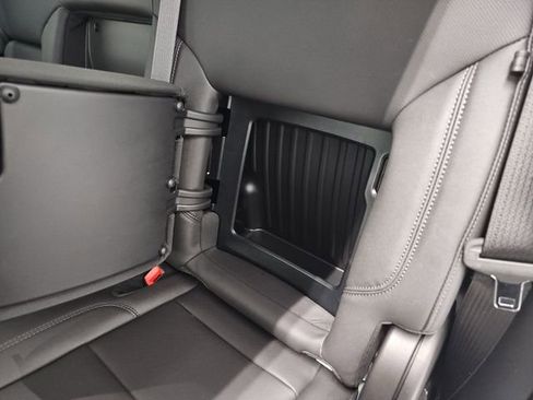 New 2026 GMC Sierra 1500 SLT w/ SLT Convenience Package image 33