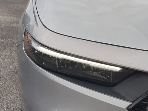 Used 2024 Honda Accord EX image 9