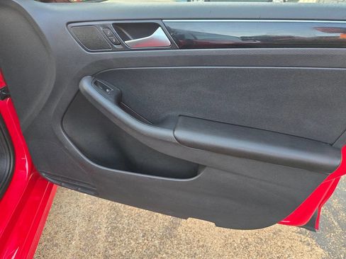 Used 2018 Volkswagen Jetta Sport image 16