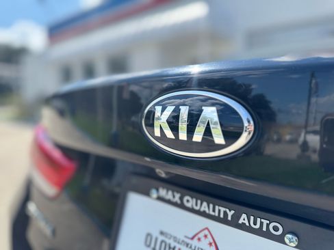 Used 2016 Kia Optima EX image 26