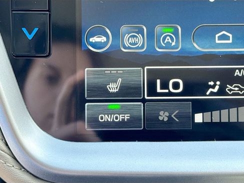 Certified 2024 Subaru Outback Limited AWD/4WD image 19