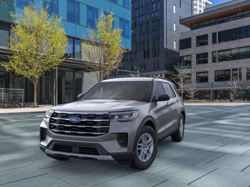 New 2026 Ford Explorer Active AWD/4WD image 2