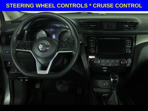 Used 2019 Nissan Rogue Sport S AWD/4WD image 2