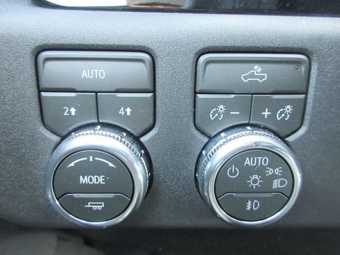 New 2026 GMC Sierra 1500 Elevation AWD/4WD image 17