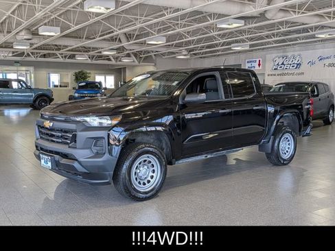 Used 2024 Chevrolet Colorado W/T w/ WT Convenience Package AWD/4WD image 4