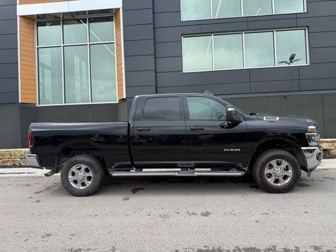 Used 2026 RAM 2500 Big Horn AWD/4WD image 2