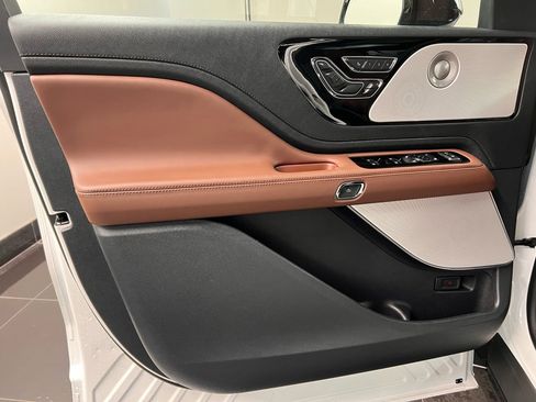 New 2026 Lincoln Aviator Reserve image 31