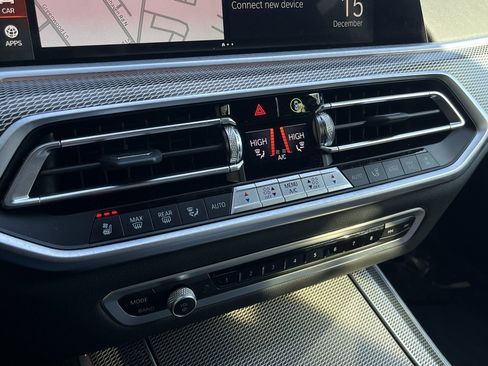 Used 2023 BMW X5 M50i w/ Climate Comfort Package image 17