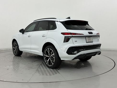 New 2026 Audi Q3 quattro 2.0T AWD/4WD image 3