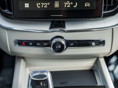 New 2026 Volvo XC60 B5 Ultra w/ Protection Package Premier image 22