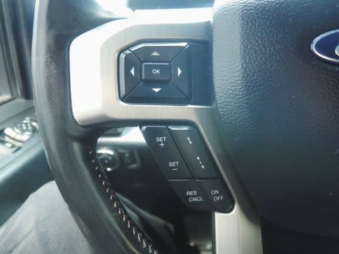 Used 2022 Ford F350 Platinum AWD/4WD image 16
