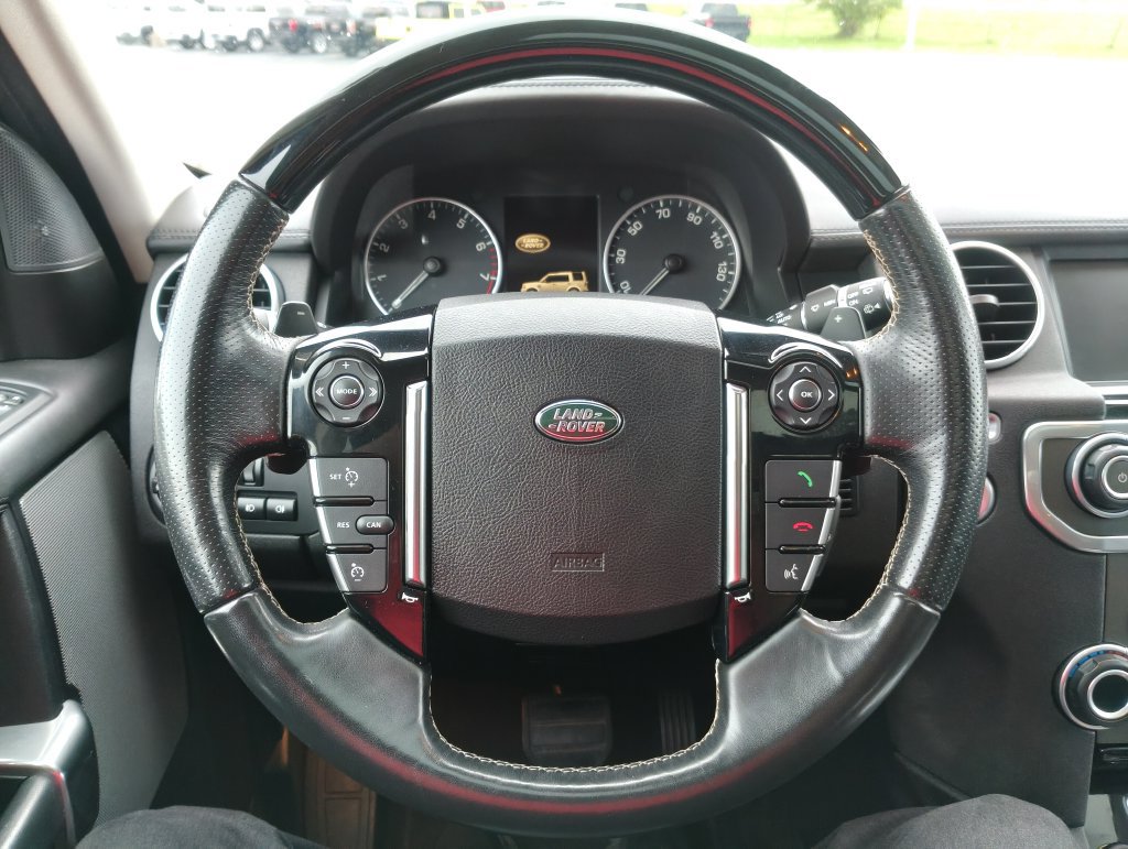 Used 2016 Land Rover LR4 HSE LUX AWD/4WD image 28
