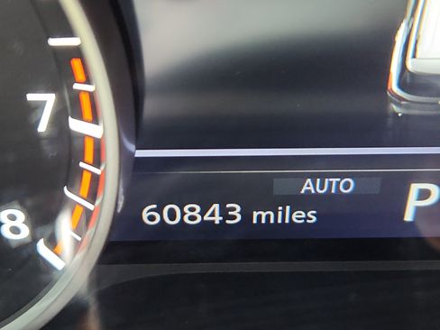 Used 2022 Nissan Pathfinder SL w/ SL Premium Package image 21