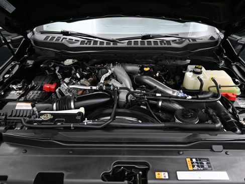 Used 2024 Ford F350 Lariat w/ Lariat Ultimate Package AWD/4WD image 8