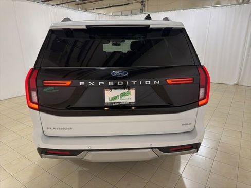 Used 2025 Ford Expedition Max Platinum image 4