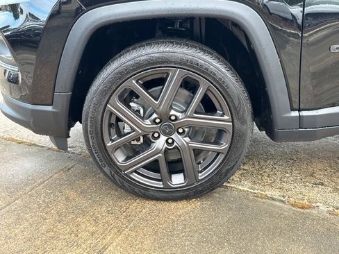 New 2026 Jeep Compass Latitude image 10