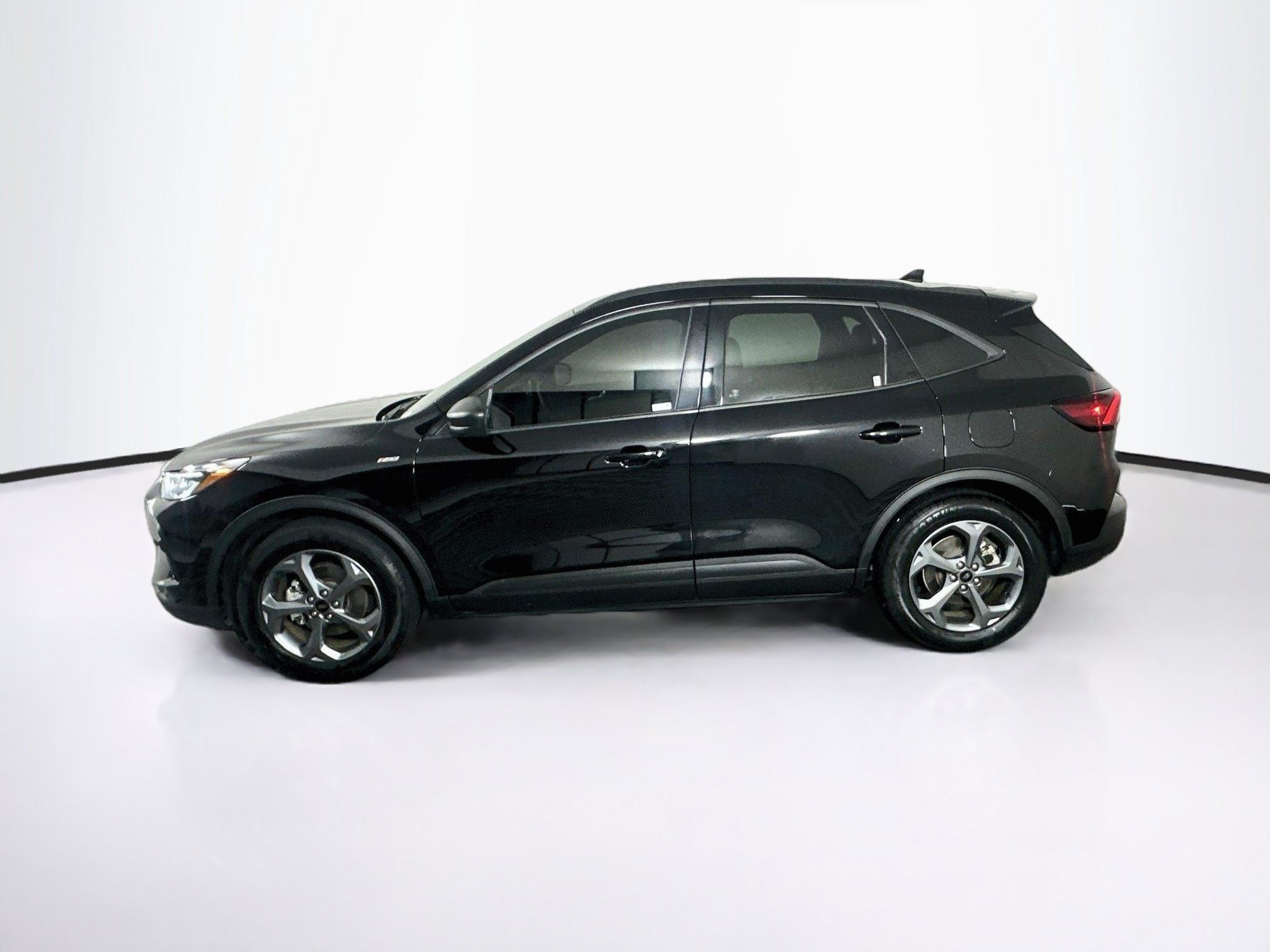 Used 2025 Ford Escape ST-Line FWD image 4