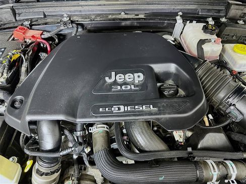 Used 2023 Jeep Wrangler Unlimited Rubicon image 29