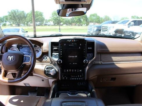 Used 2019 RAM 1500 Limited AWD/4WD image 16