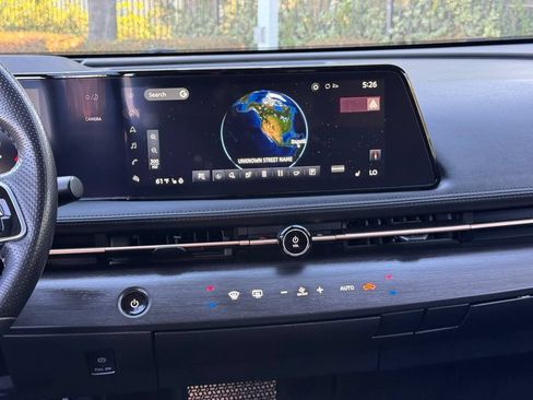 Certified 2023 Nissan Ariya FWD image 18