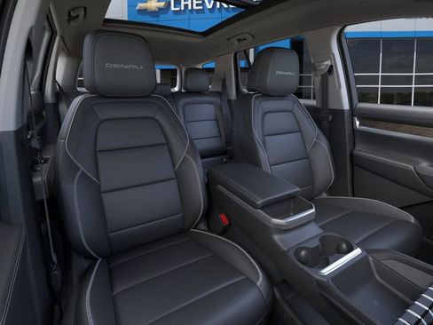 New 2026 GMC Terrain Denali w/ LPO, Floor Liner Package image 16