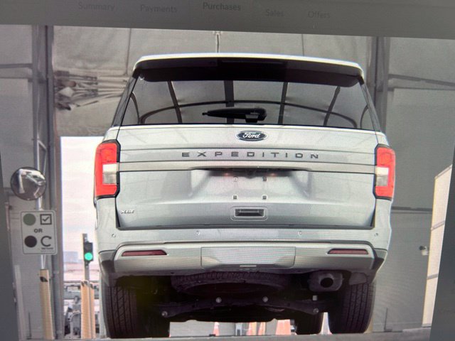 Used 2024 Ford Expedition XLT AWD/4WD image 13