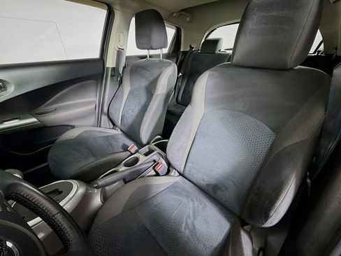 Used 2016 Nissan Juke SV image 20