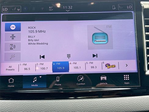 Used 2025 Chrysler Pacifica Select FWD image 14