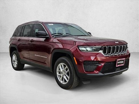 New 2026 Jeep Grand Cherokee Laredo RWD image 7