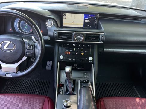 Used 2017 Lexus IS 350 F Sport w/ F Sport Package RWD image 4