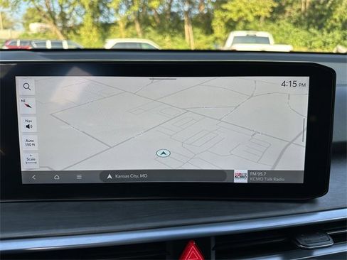 Used 2024 Kia Sorento SX Prestige w/ Sage Leather Package image 28