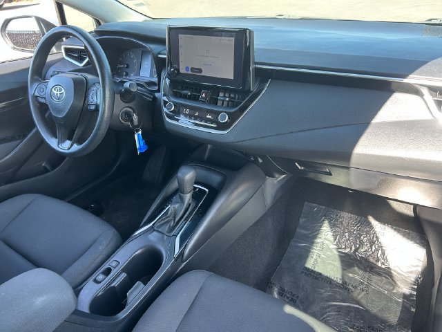 Used 2024 Toyota Corolla LE FWD image 30