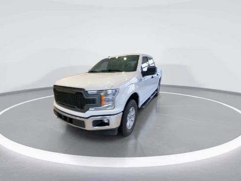 Used 2018 Ford F150 XLT w/ Equipment Group 301A Mid image 4