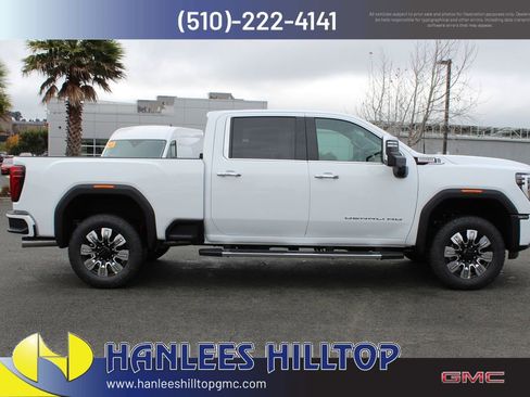 New 2026 GMC Sierra 2500 Denali w/ Denali Reserve Package AWD/4WD image 6
