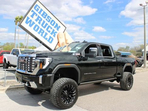 Used 2024 GMC Sierra 2500 Denali w/ Denali Reserve Package image 1