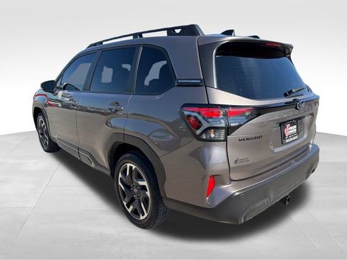 Certified 2025 Subaru Forester Limited AWD/4WD image 5