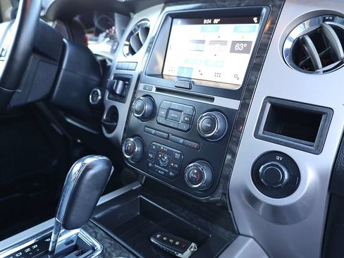 Used 2016 Ford Expedition Limited RWD image 22