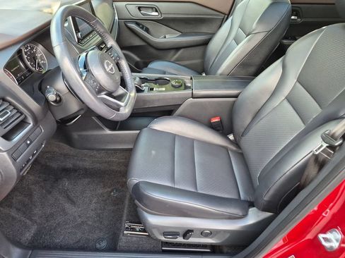 Used 2023 Nissan Rogue SV w/ SV Premium B Package AWD/4WD image 11