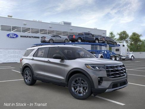 New 2026 Ford Explorer Active image 7