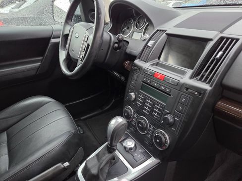 Used 2012 Land Rover LR2 HSE AWD/4WD image 17