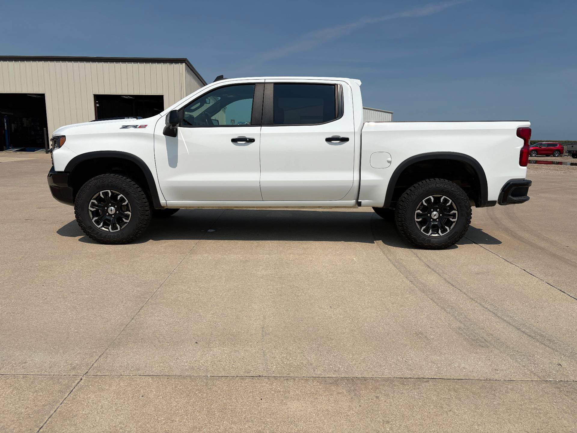 Used 2022 Chevrolet Silverado 1500 ZR2 AWD/4WD image 3