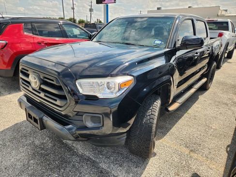 Used 2018 Toyota Tacoma SR w/ SR Convenience Package RWD image 3