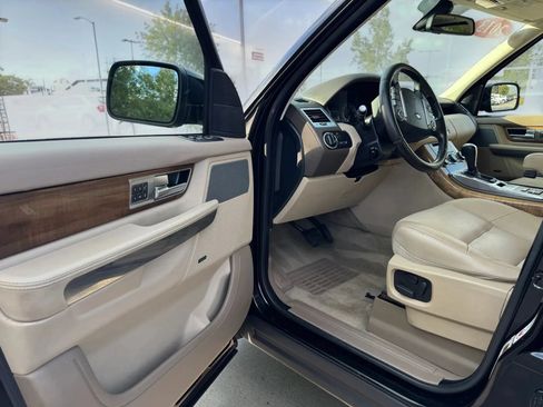 Used 2013 Land Rover Range Rover Sport HSE AWD/4WD image 10