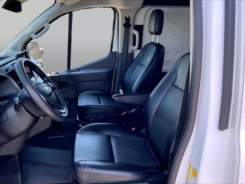 Certified 2023 Ford E-Transit Low Roof RWD image 7