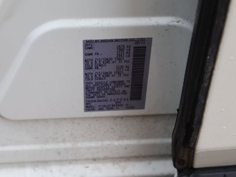 Used 2024 Nissan Pathfinder Platinum w/ Cargo Package image 33