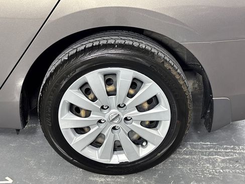 Used 2016 Nissan Sentra SV image 31