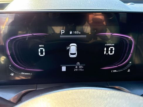 Used 2024 Kia Telluride S image 24