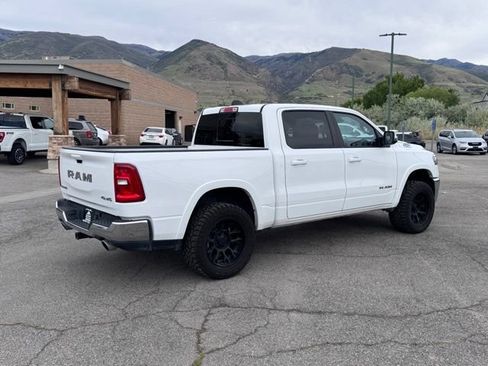 Used 2025 RAM 1500 Laramie AWD/4WD image 5