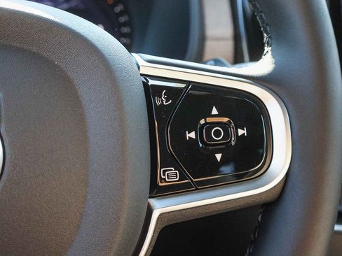 New 2026 Volvo XC90 B6 Plus w/ Protection Package Premier image 39