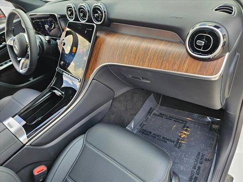 Used 2026 Mercedes-Benz GLC 300 image 20